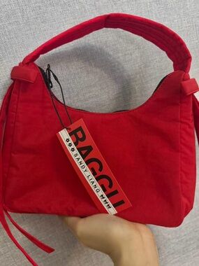 BAGGU Small Red Padded Shoulder Bag